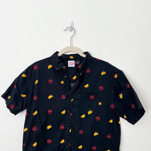 [Marvel] Deadpool Tacos Black Short Sleeve Button Down Shirt Size Small S - Picture 4 of 10